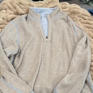 Tommy Bahama  reversible Beige/blue Sweater